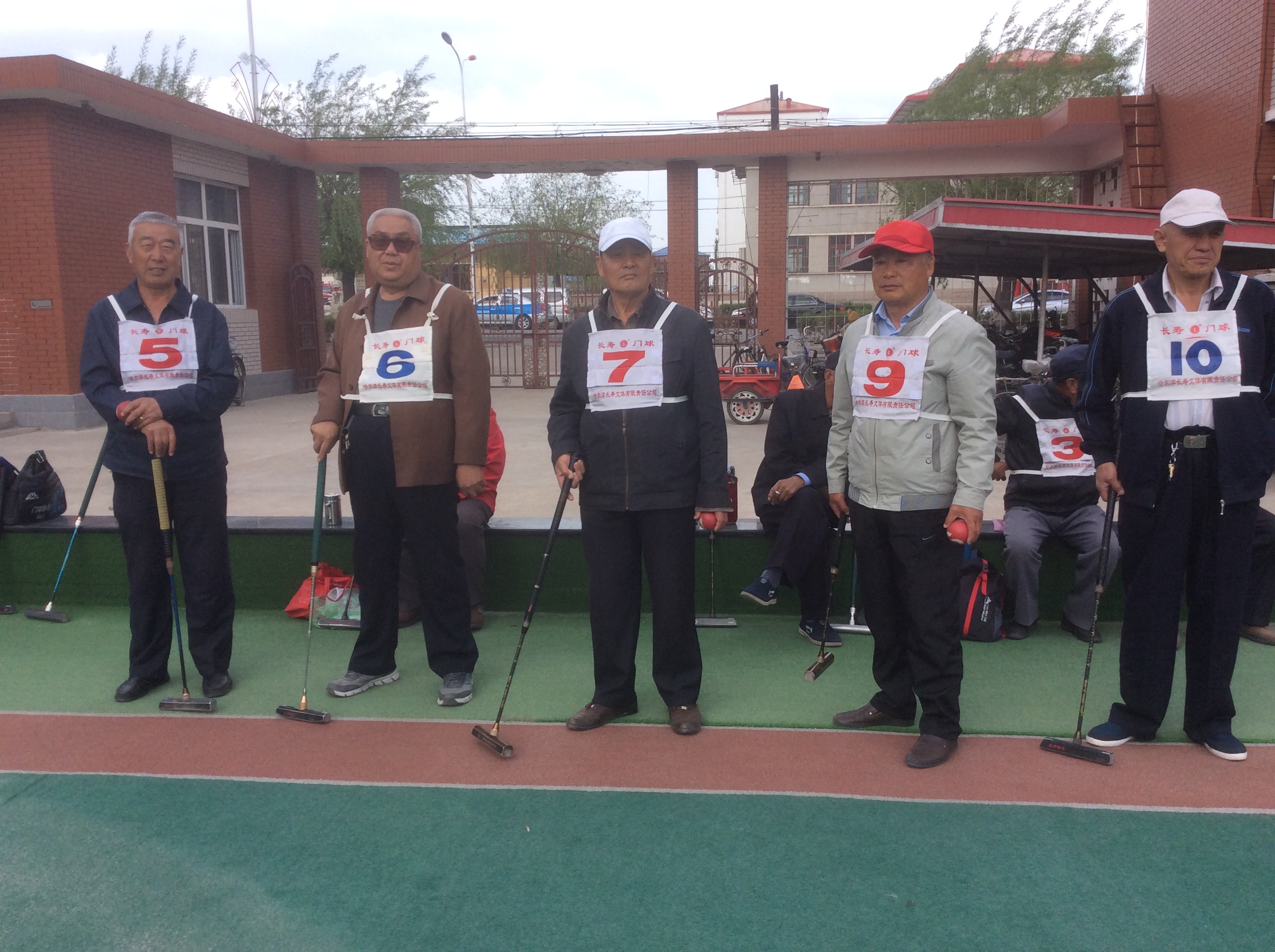 ����������VSũ����