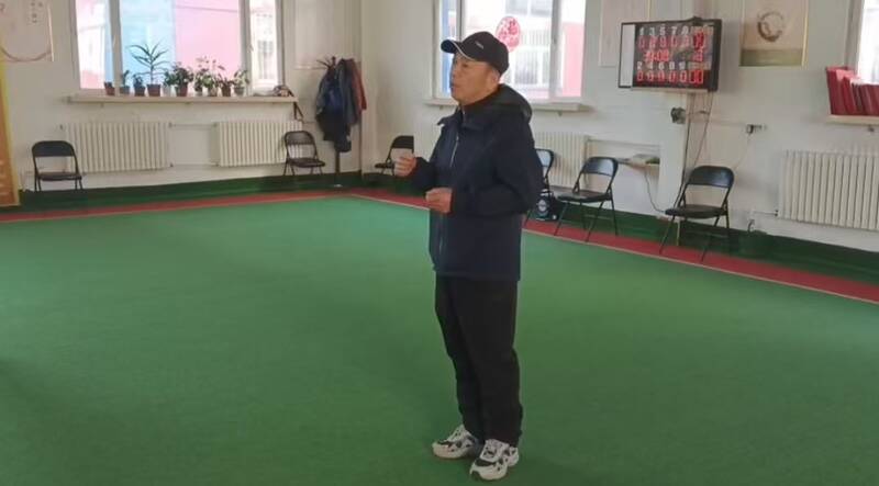   ���ڷ�������