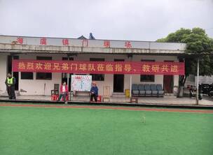 �����к���������������Բ���չ�