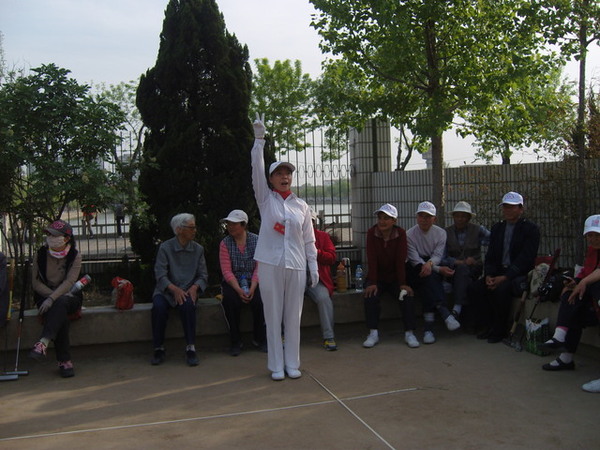 ��Ů�����ں���