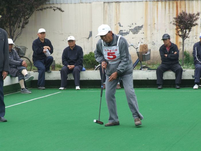 ���ˣ�������ƫ��