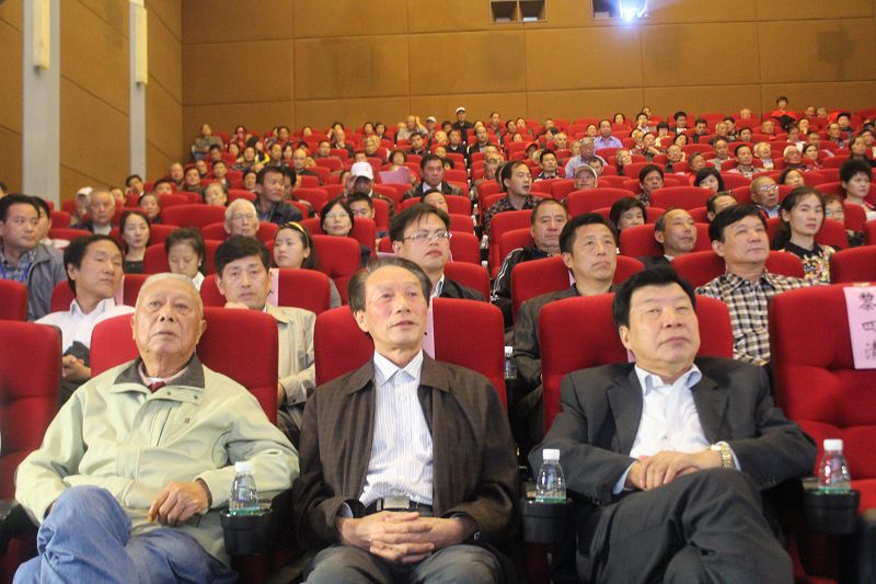 130928�����еڶ�ʮ���ϸɲ���������Ƭ 043.jpg