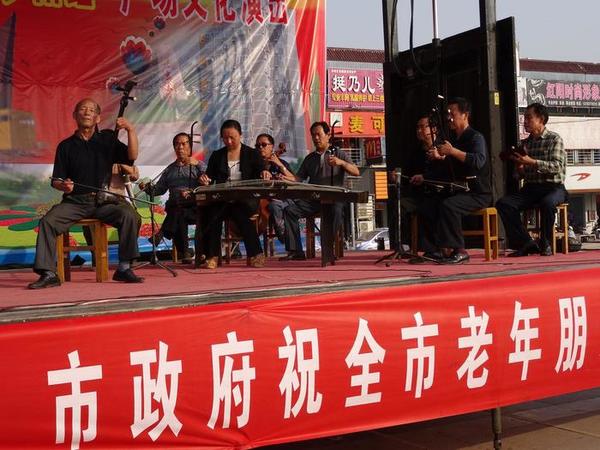 ��̨�����ݳ�