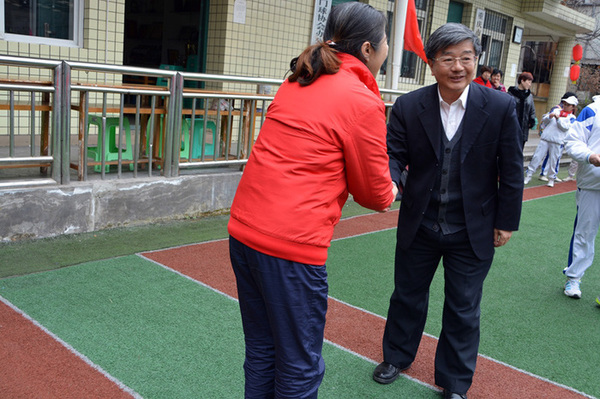 ��Э��ϯ���й���Э����ϯ�� ����Ϊ��õ�һ���Ĵ���Ӱ佱                       