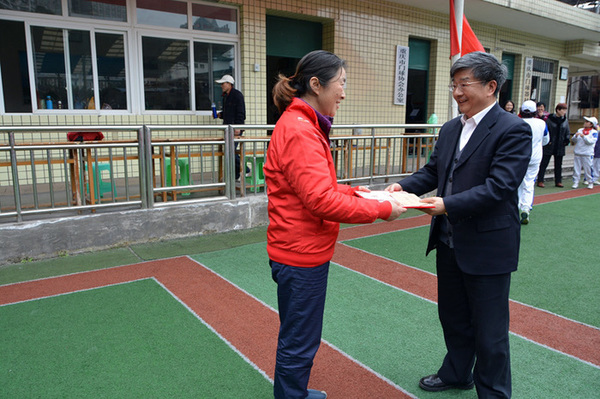 ��Э��ϯ���й���Э����ϯ�� ����Ϊ��õ�һ���Ĵ���Ӱ佱               