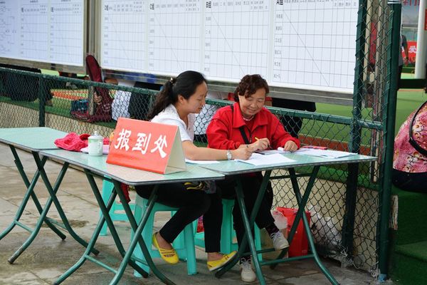 ����Э��ࡢ�山��Э���鳤��������æµ