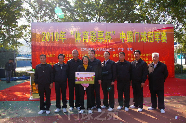 1351�������˰������������.