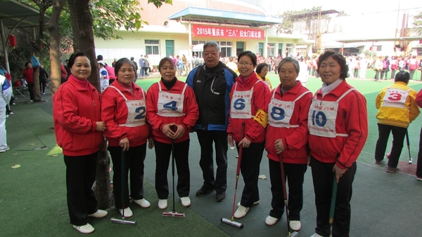 ����Ů�Ӷ�����ϯ������